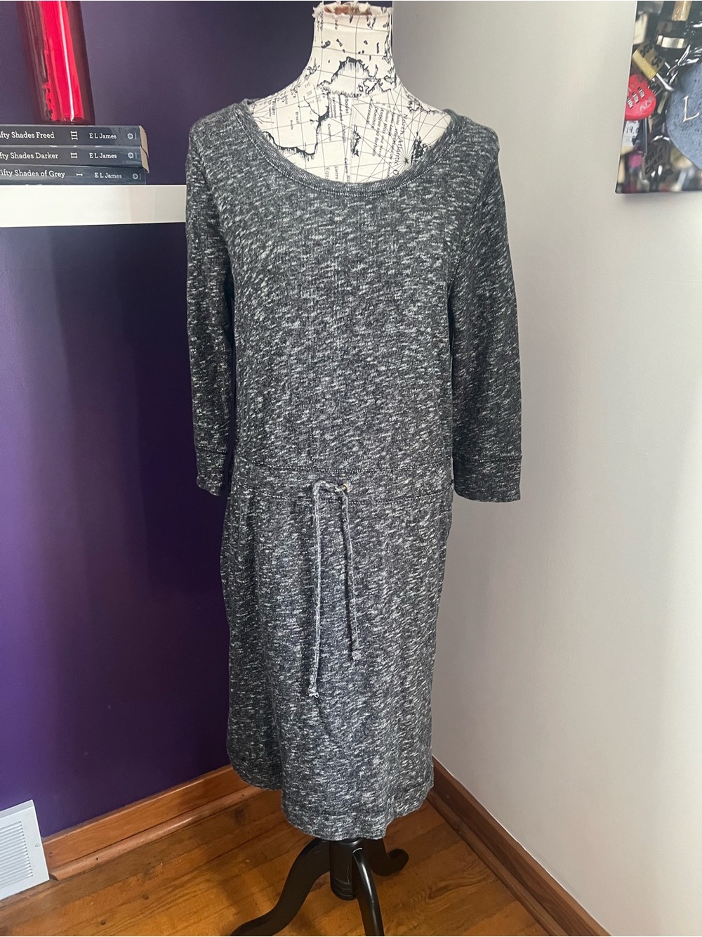 7 for $30 GAP Charcoal Marled Dress with Drawstring Waist